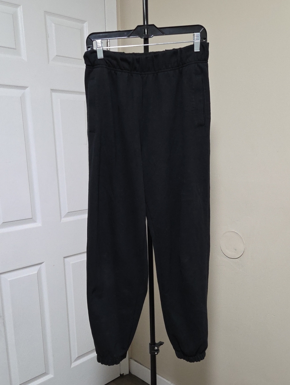 aerie Black Women's Elastic-Waist Jogger Sweatpants